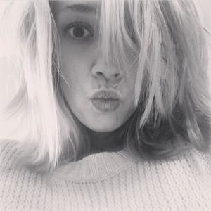 Meet your Posher, Stephanie